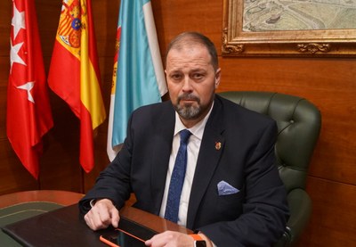 Entrevista al Alcalde de Arroyomolinos, Andrés Martínez, en Radio Sol XXI sobre seguridad y el proyecto de desvío de las torres de alta tensión.