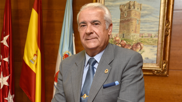 Entrevista con el Alcalde Arroyomolinos, Carlos Ruipérez, en el programa El Barómetro de Radio Intereconomía sobre la situación de las torres de alta tensión. 