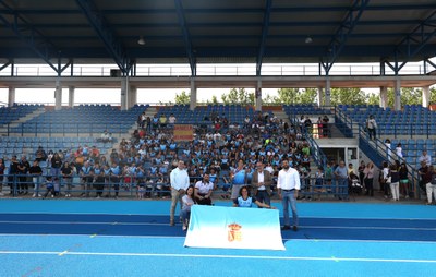 Arroyomolinos estrena su remodelada pista de atletismo con un homenaje a Daniela Fra y Emi Agüera
