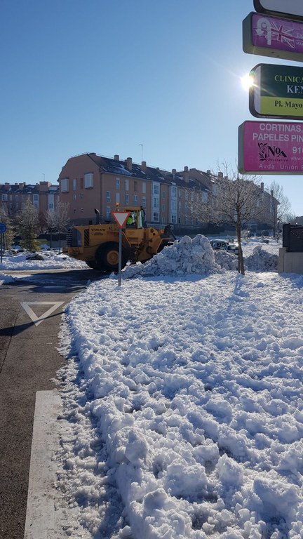 El Ayuntamiento ha despejado las principales avenidas y calles de Arroyomolinos 