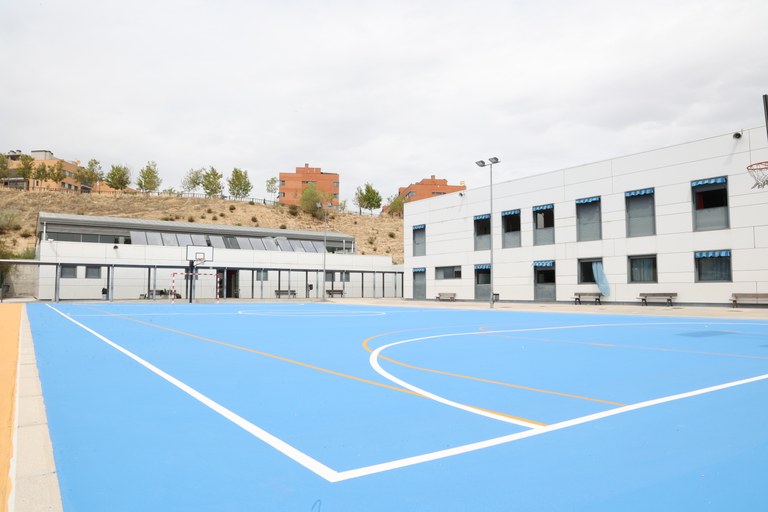 El Ayuntamiento de Arroyomolinos destina más de 120.000 euros al mantenimiento de centros escolares