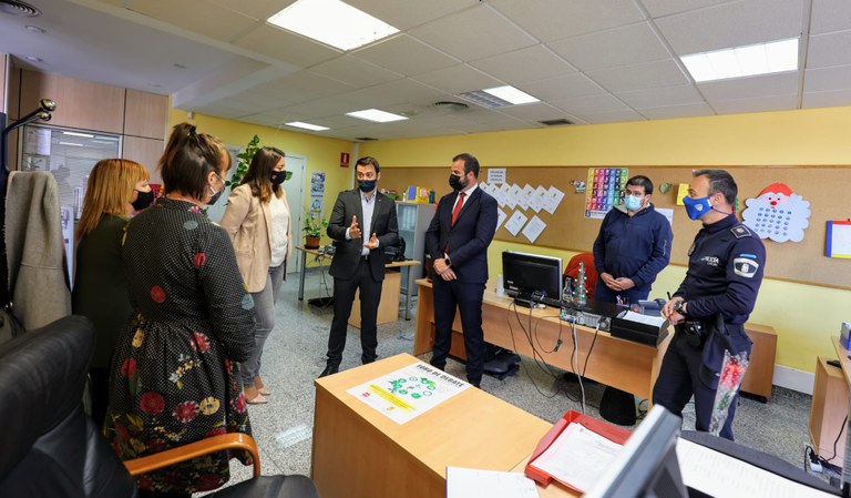 El Ayuntamiento y la Comunidad de Madrid estrechan su colaboración para ofrecer nuevas fórmulas de participación y alternativas de ocio saludables a los jóvenes de Arroyomolinos 