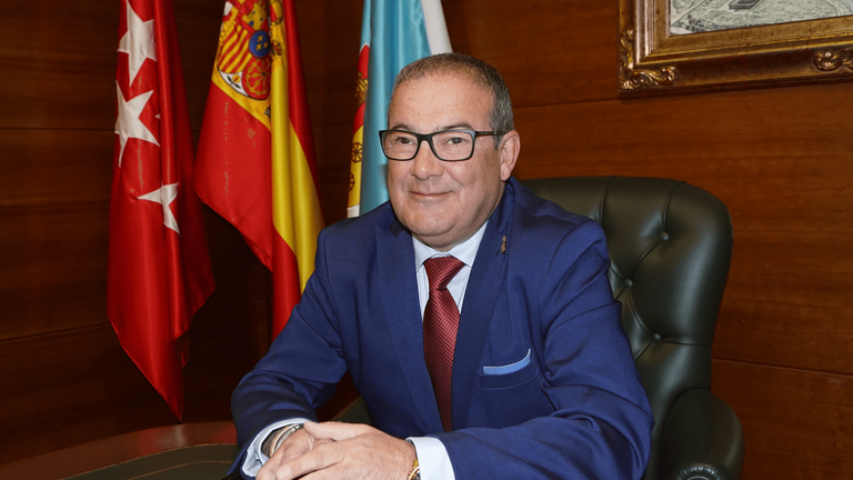 Entrevista al Concejal de Hacienda de Arroyomolinos, José Vicente Gil, en Cope Madrid Sur para charlar sobre partidas presupuestarias sociales de la ciudad.