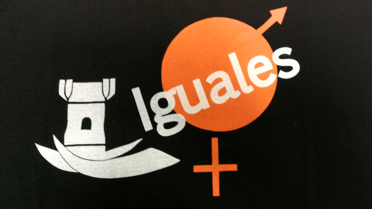Entrevista sobre el Pleno Juvenil de Igualdad de Arroyomolinos en Radio Sol XXI